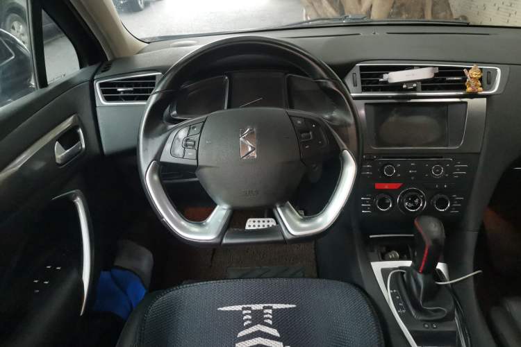 Used DS 5LS 2014 1.6T Elegant Version THP160 Steering Wheel