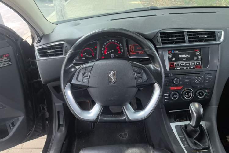Used DS 5LS 2014 1.6T Elegant Version THP160 Steering Wheel
