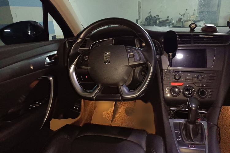 Used DS 5LS 2014 1.6T Elegant Version THP160 Steering Wheel