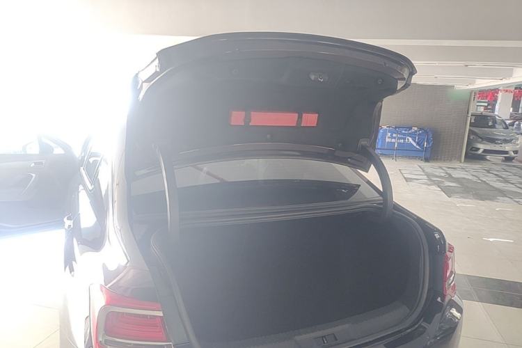 Used DS 5LS 2014 1.6T Luxury Edition THP160 Trunk