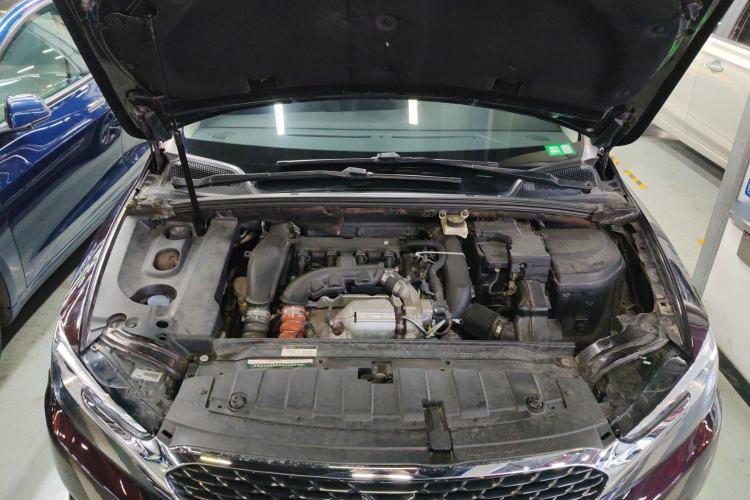 Used DS 5LS 2014 1.6T Luxury Edition THP160 Engine Bay