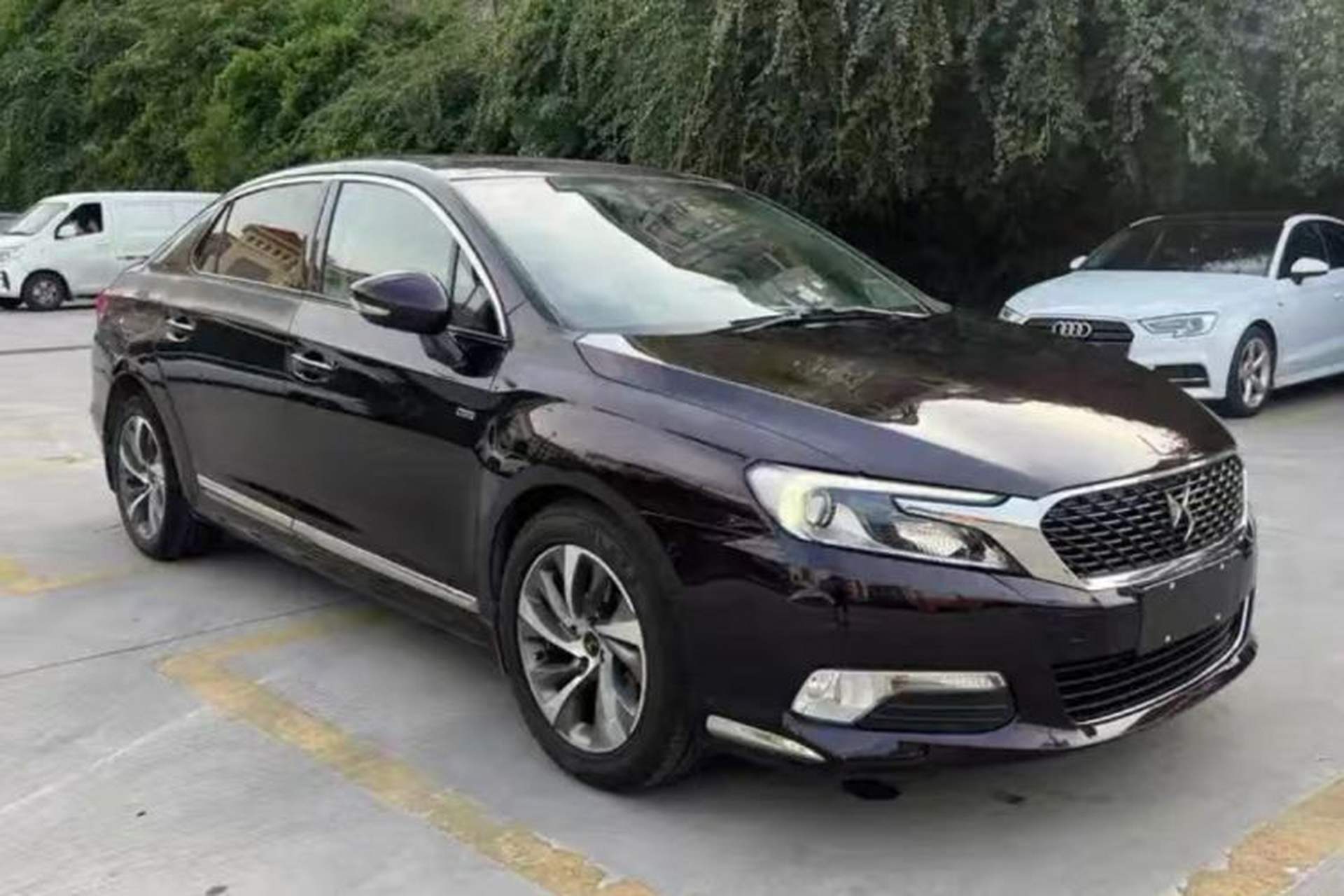 Used DS 5LS 2014 1.6T Luxury Edition THP200 Exterior 2