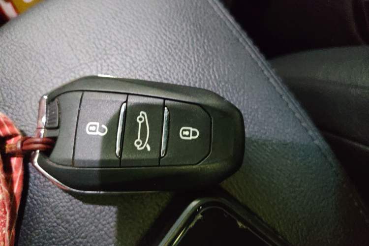Used DS 5LS 2014 1.6T Luxury Edition THP160 Interior 1