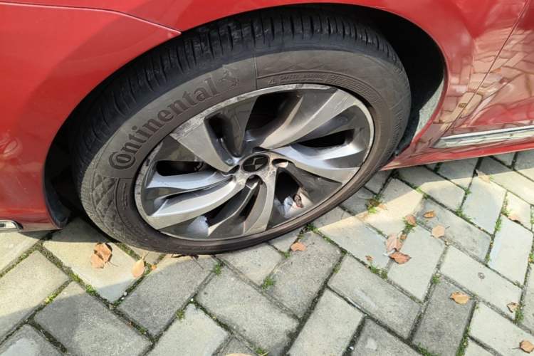 Used DS 5LS 2014 1.6T Elegant Version THP160 Left Front Wheel Hub