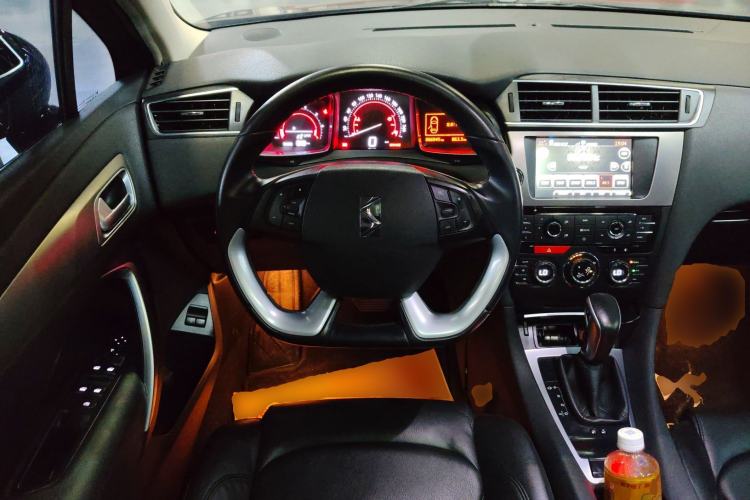 Used DS 5LS 2014 1.6T Luxury Edition THP160 Steering Wheel