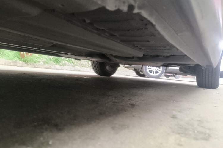 Used DS 5LS 2014 1.8L automatic Comfort version VTi140 Chassis Front Left