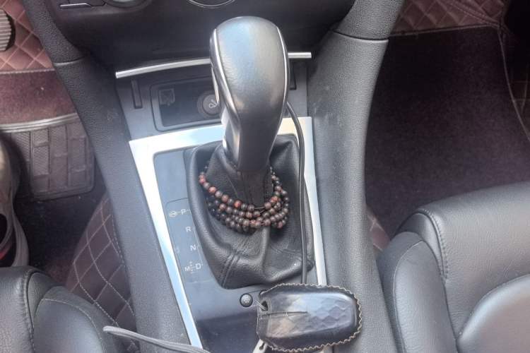Used DS 5LS 2014 1.6T Luxury Edition THP160 Gear Lever