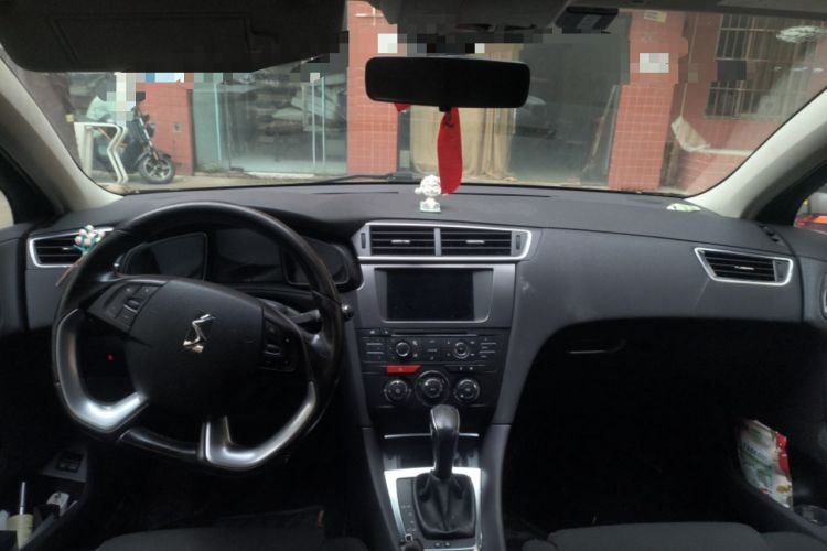 Used DS 5LS 2014 1.8L automatic Comfort version VTi140 Headliner
