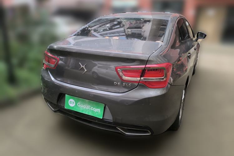 Used DS 5LS 2014 1.8L automatic Comfort version VTi140 Rear