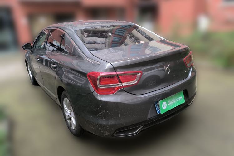 Used DS 5LS 2014 1.8L automatic Comfort version VTi140 Rear Left 45 Deg