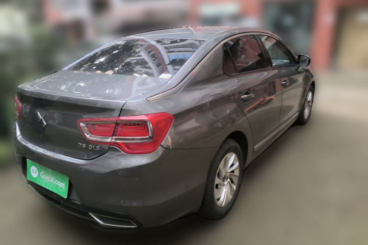 Used DS 5LS 2014 1.8L automatic Comfort version VTi140 Rear Right 45 Deg