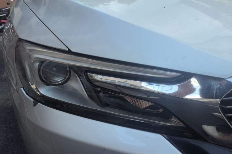 Used DS 5LS 2014 1.6T Luxury Edition THP160 Right Front Headlight