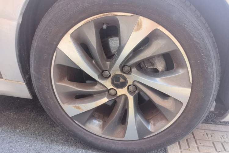 Used DS 5LS 2014 1.6T Luxury Edition THP160 Right Front Wheel Hub