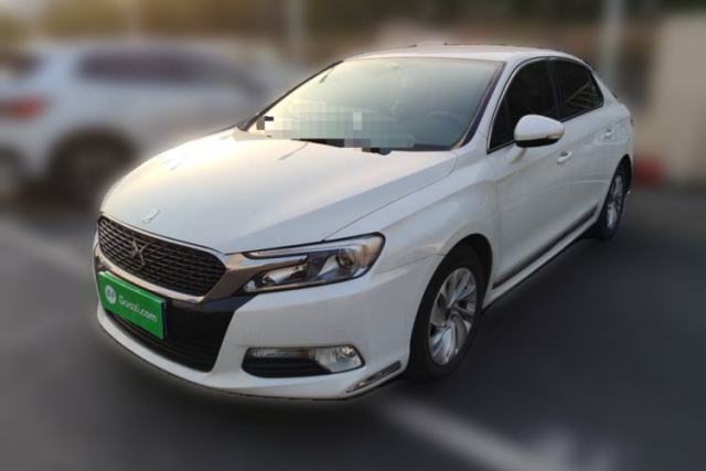 Used DS 5LS 2014 1.8L automatic Comfort version VTi140