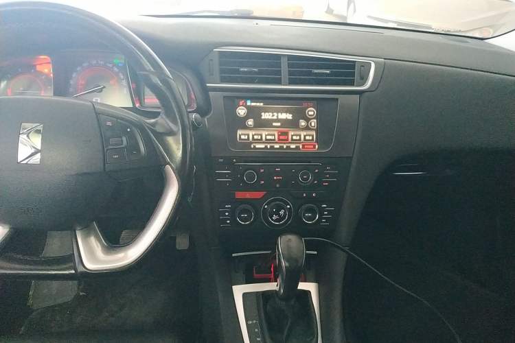 Used DS 5LS 2014 1.6T Elegant Version THP160 Audio And AC Panel