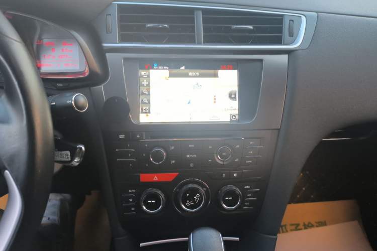 Used DS 5LS 2014 1.6T Elegant Version THP160 Audio And AC Panel