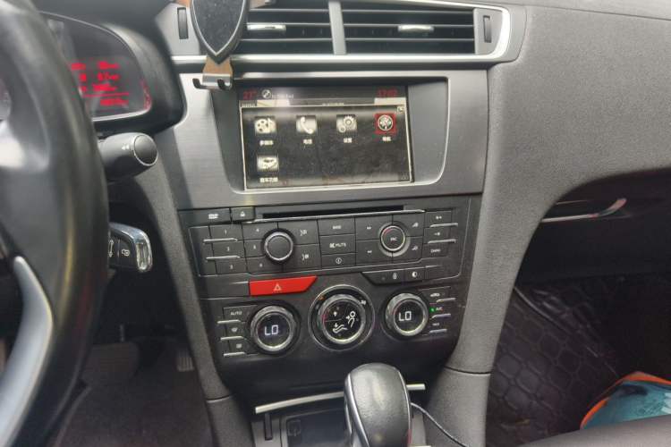 Used DS 5LS 2014 1.6T Elegant Version THP160 Audio And AC Panel