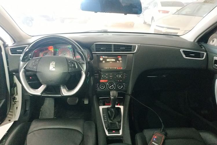 Used DS 5LS 2014 1.6T Elegant Version THP160 Center Console