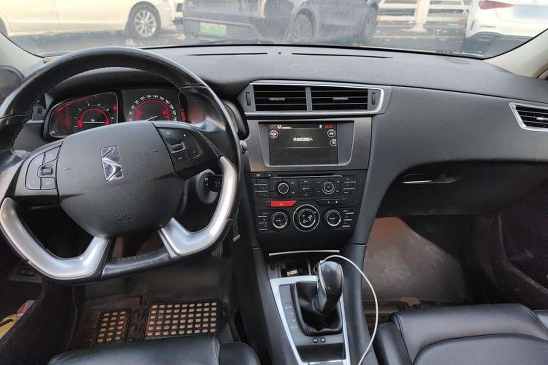 Used DS 5LS 2014 1.6T Elegant Version THP160 Center Console