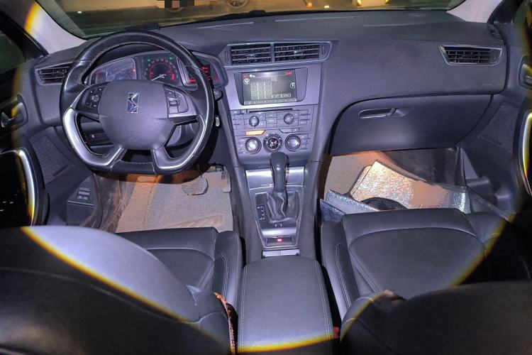 Used DS 5LS 2014 1.6T Elegant Version THP160 Center Console