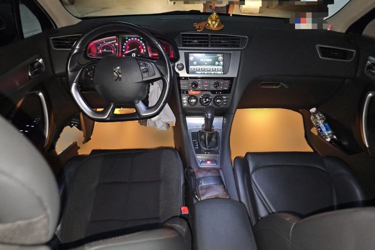 Used DS 5LS 2014 1.6T Luxury Edition THP160 Center Console