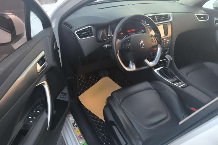Used DS 5LS 2014 1.6T Elegant Version THP160 Driver Seat