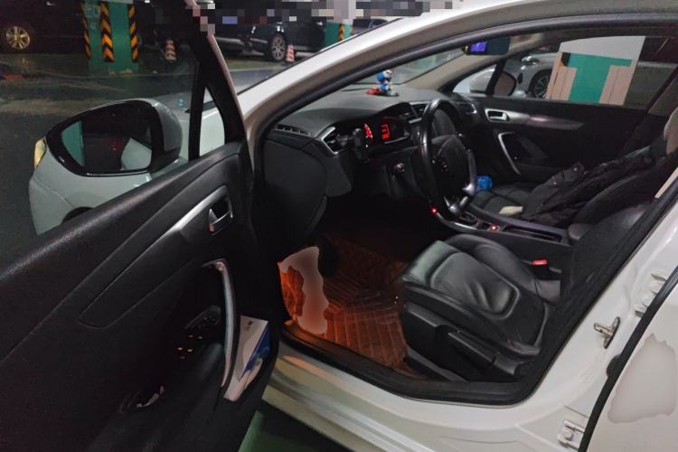 Used DS 5LS 2014 1.6T Elegant Version THP160 Driver Seat