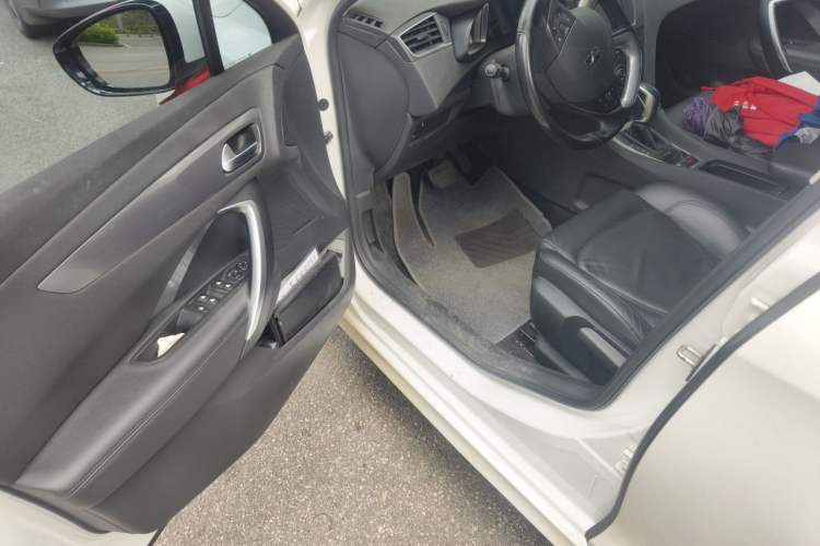 Used DS 5LS 2014 1.6T Elegant Version THP160 Driver Seat