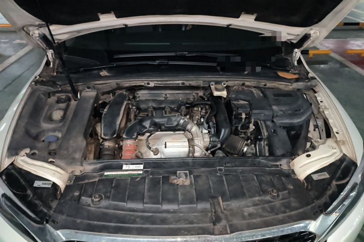 Used DS 5LS 2014 1.6T Elegant Version THP160 Engine Bay