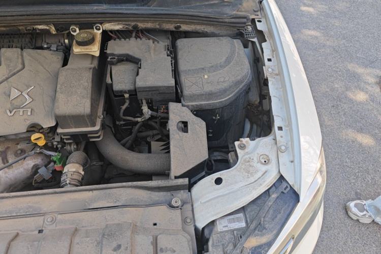 Used DS 5LS 2014 1.8L Elegant Edition VTi140 Engine Bay Left