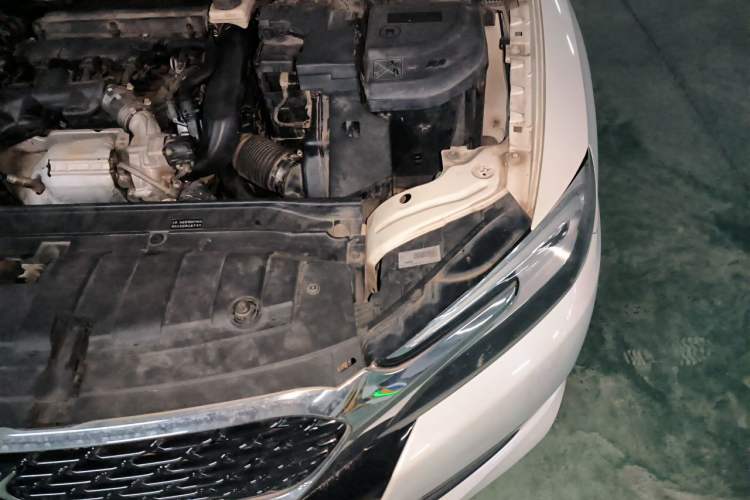 Used DS 5LS 2014 1.6T Elegant Version THP160 Engine Bay Left
