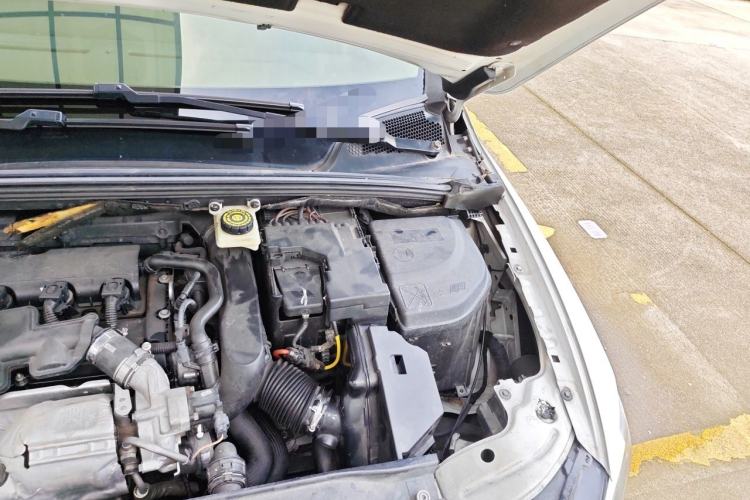 Used DS 5LS 2014 1.6T Elegant Version THP160 Engine Bay Left