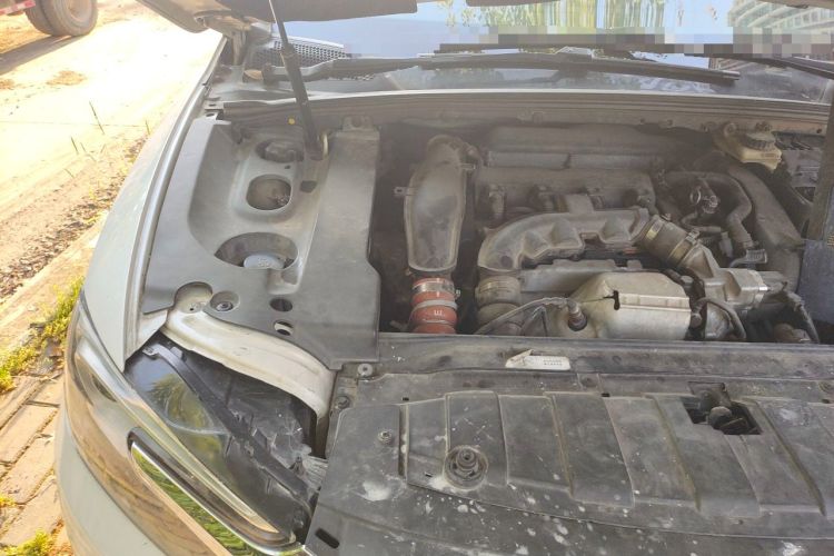 Used DS 5LS 2014 1.6T Luxury Edition THP160 Engine Bay Right