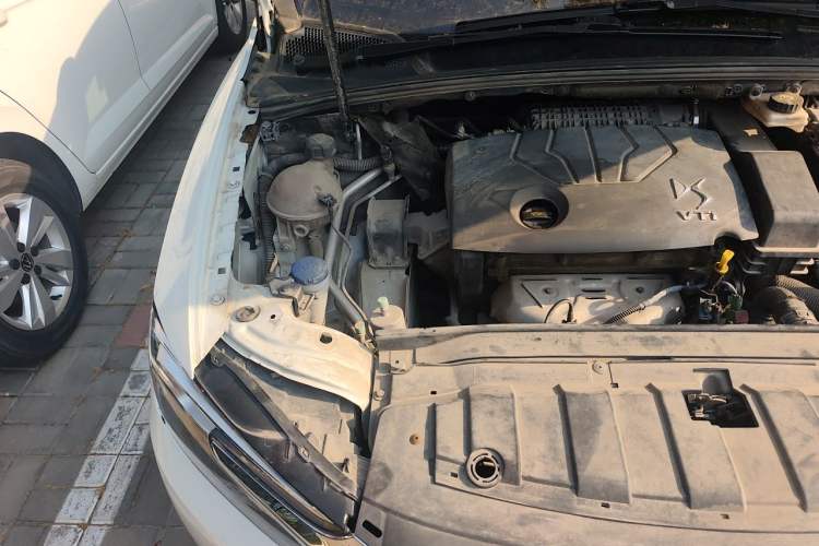 Used DS 5LS 2014 1.8L Manual Comfort Version VTi140 Engine Bay Right