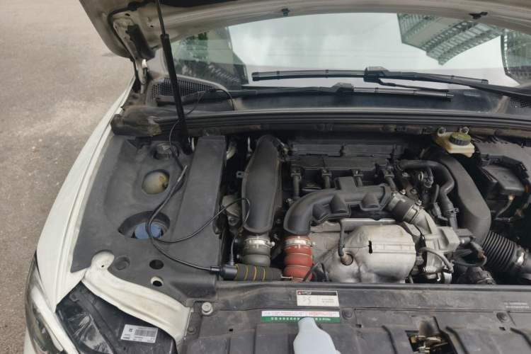 Used DS 5LS 2014 1.6T Elegant Version THP160 Engine Bay Right