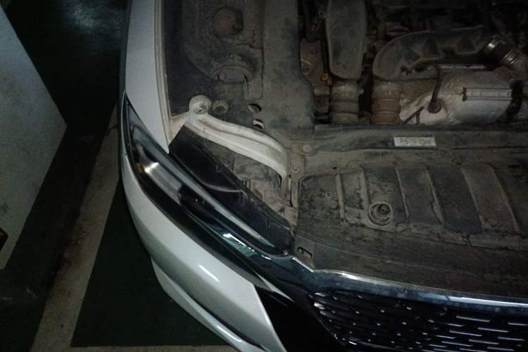 Used DS 5LS 2014 1.6T Luxury Edition THP160 Engine Bay Right