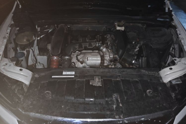 Used DS 5LS 2014 1.6T Elegant Version THP160 Engine Bay