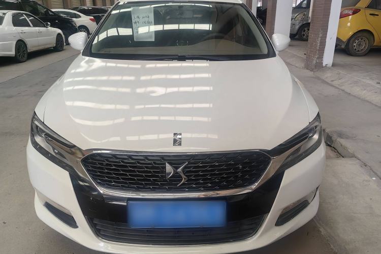 Used DS 5LS 2014 1.8L automatic Comfort version VTi140 Exterior 1