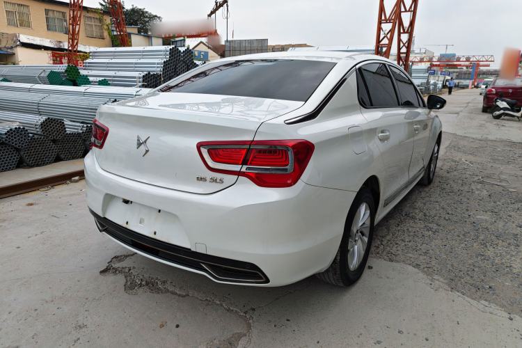 Used DS 5LS 2014 1.8L automatic Comfort version VTi140 Exterior 5