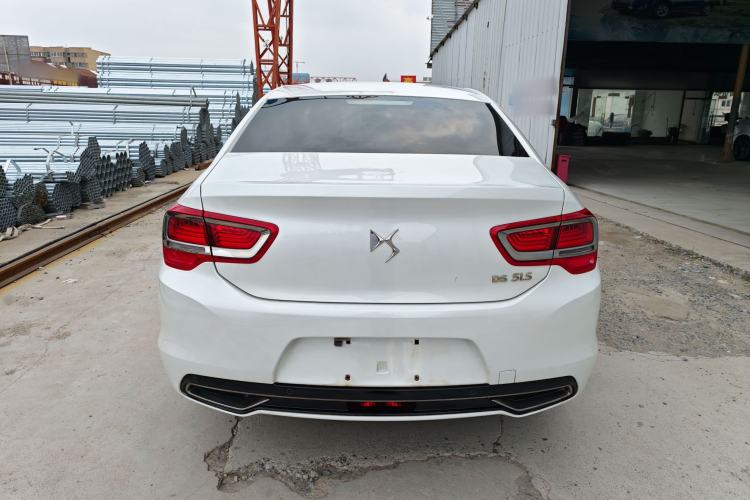 Used DS 5LS 2014 1.8L automatic Comfort version VTi140 Exterior 6