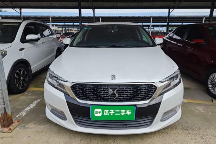 Used DS 5LS 2014 1.8L Manual Comfort Version VTi140 Front