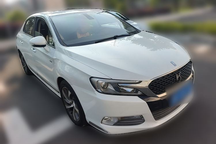 Used DS 5LS 2014 1.6T Elegant Version THP160 Front Right 45 Deg