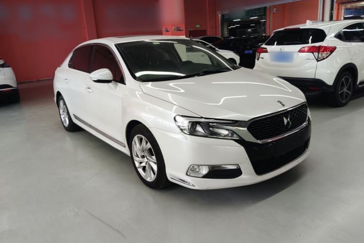 Used DS 5LS 2014 1.8L Elegant Edition VTi140 Front Right 45 Deg