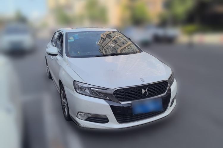 Used DS 5LS 2014 1.8L Elegant Edition VTi140 Front Right 45 Deg