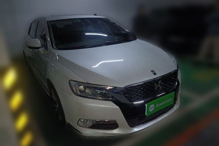 Used DS 5LS 2014 1.6T Luxury Edition THP160 Front Right 45 Deg