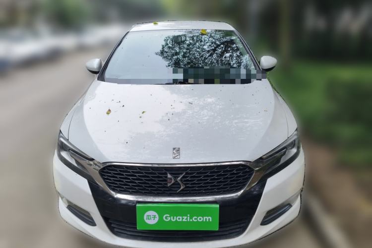 Used DS 5LS 2014 1.8L automatic Comfort version VTi140 Front