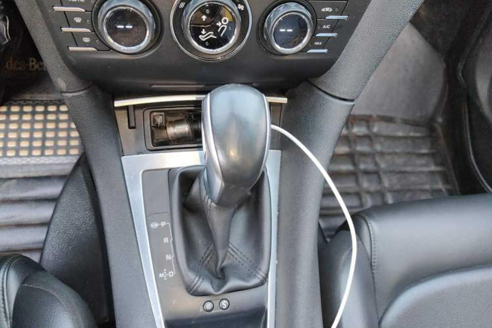 Used DS 5LS 2014 1.6T Elegant Version THP160 Gear Lever