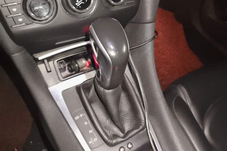 Used DS 5LS 2014 1.6T Elegant Version THP160 Gear Lever