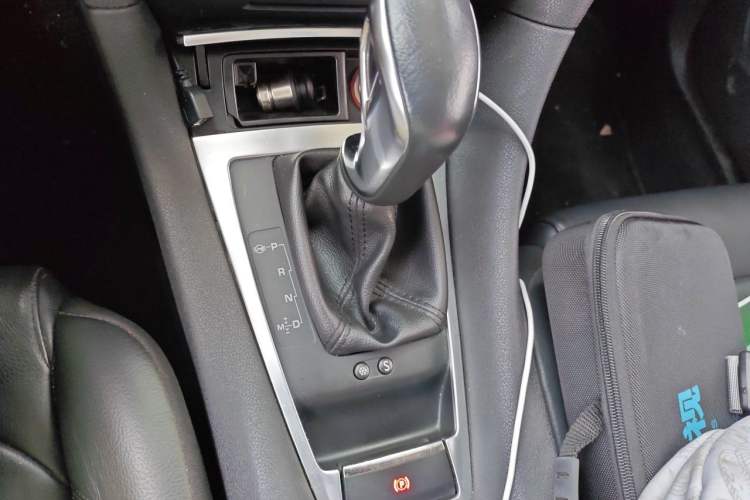 Used DS 5LS 2014 1.6T Elegant Version THP160 Gear Lever