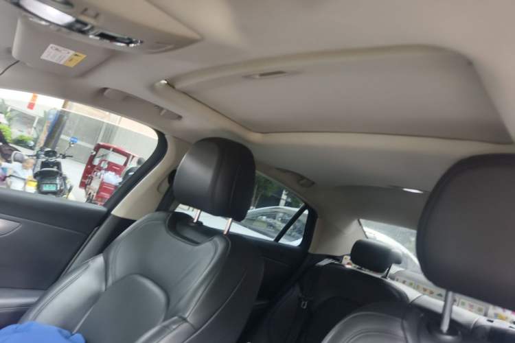 Used DS 5LS 2014 1.6T Elegant Version THP160 Headliner